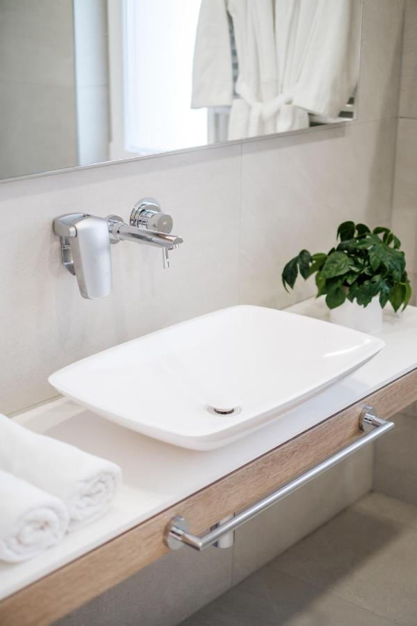 Adele Apartments Peçuy Dış mekan fotoğraf