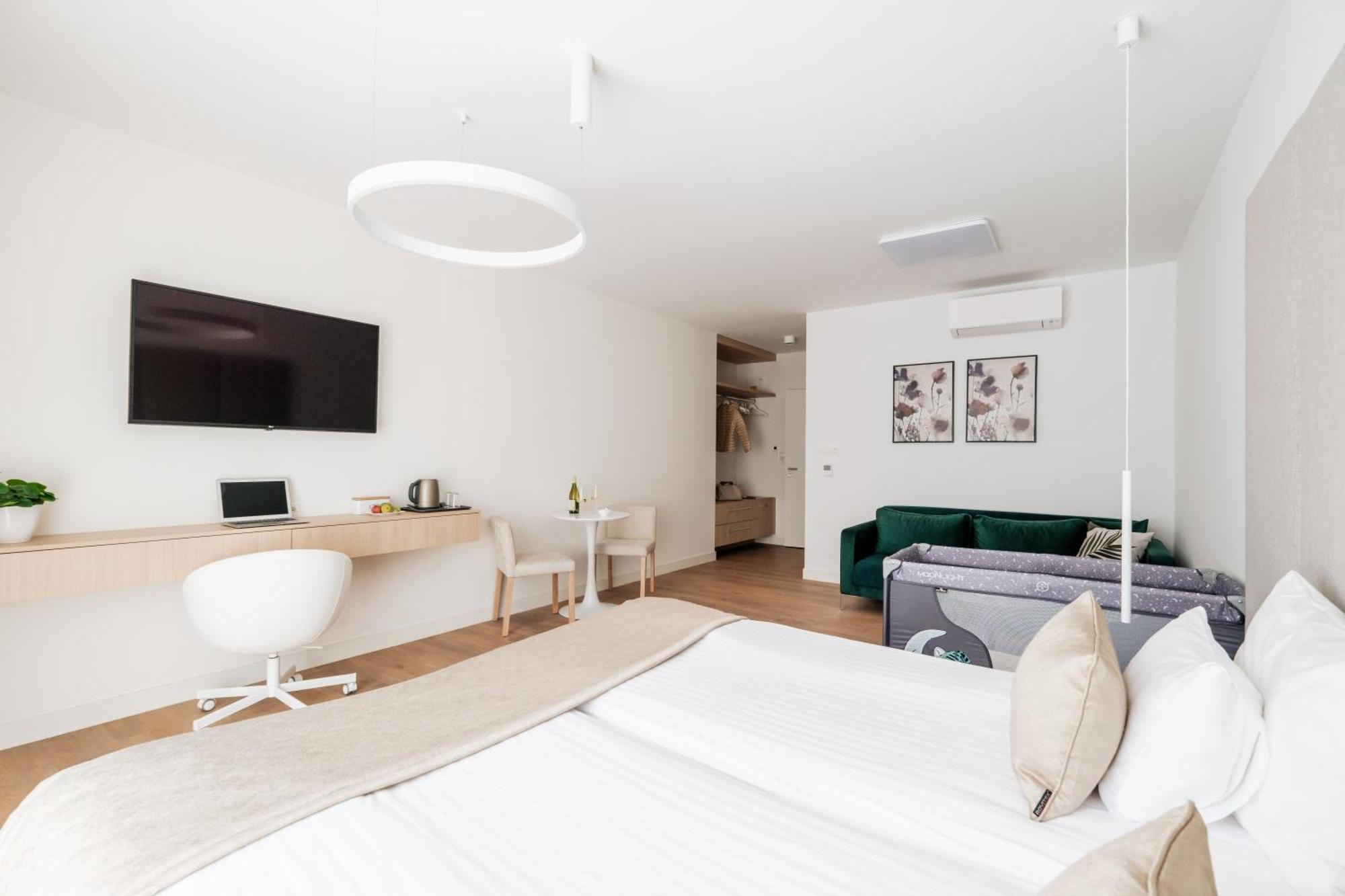 Adele Apartments Peçuy Dış mekan fotoğraf