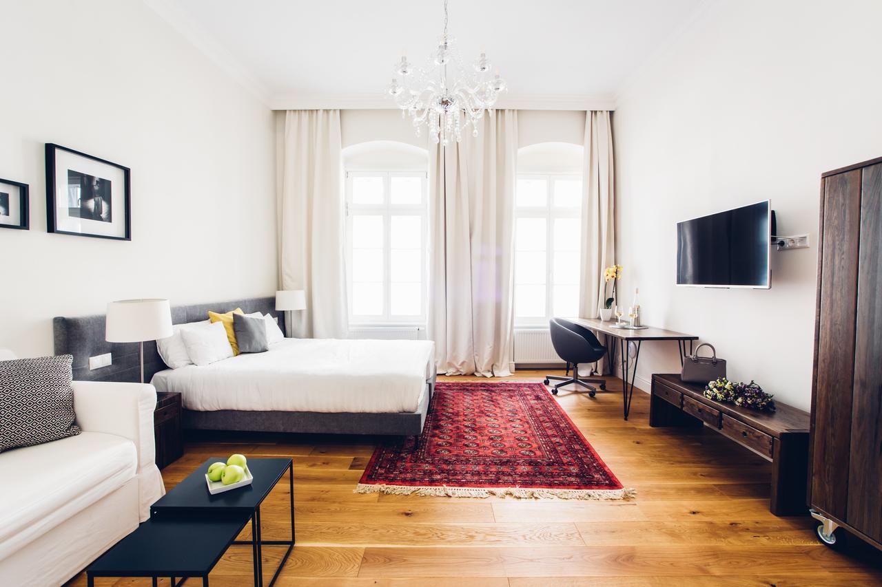 Adele Apartments Peçuy Dış mekan fotoğraf