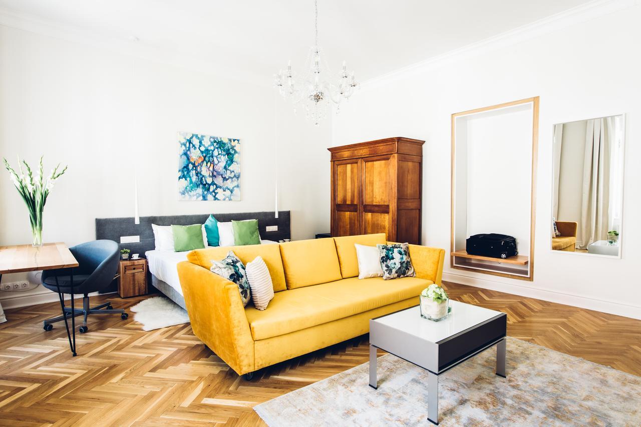 Adele Apartments Peçuy Dış mekan fotoğraf