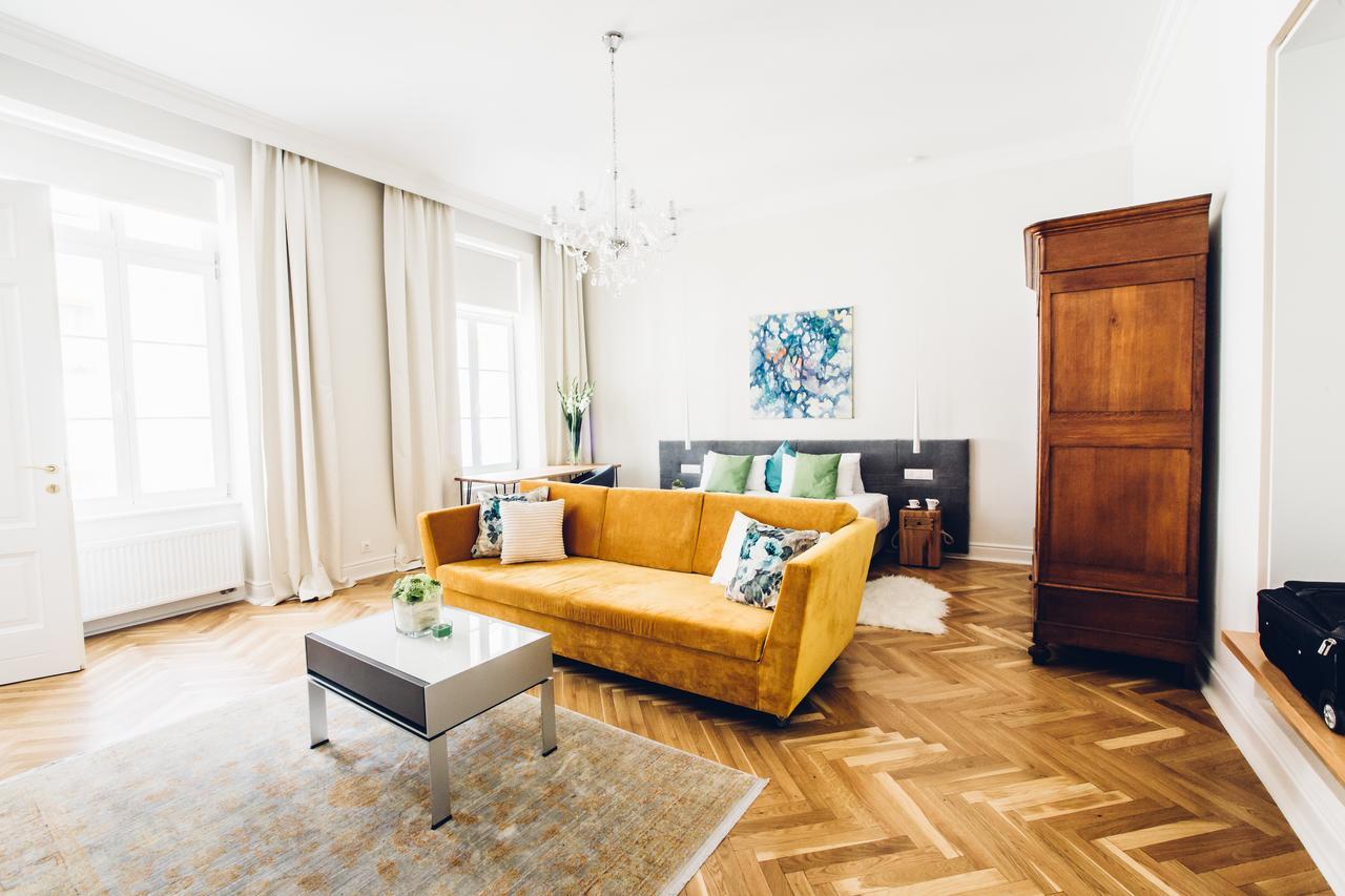 Adele Apartments Peçuy Dış mekan fotoğraf